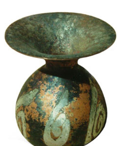 Hand-raised-bowl-3