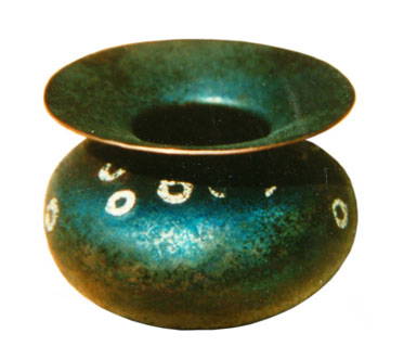 Hand-raised-bowl-5