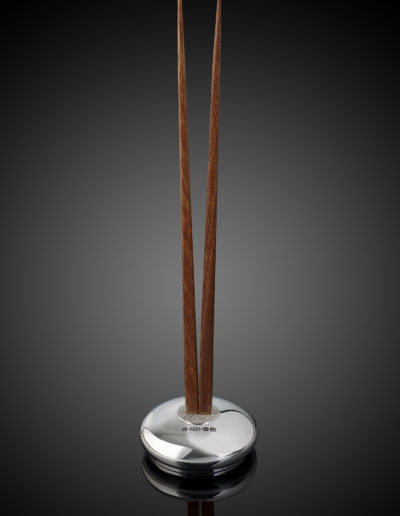 Magnetic chopsticks with stand.